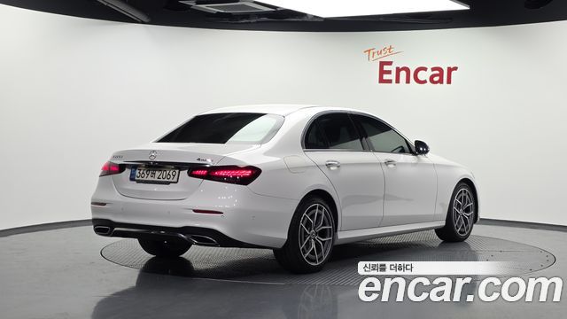 Mercedes-Benz E-Class из Кореи Encar