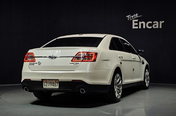Ford Taurus 2.0 Limited EcoBoost 6th — пробег 132 801 км — фото 2 из 5