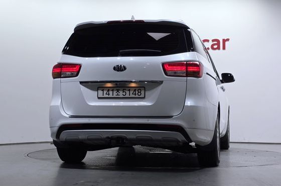Kia Carnival 9-seater Prestige — пробег 159 458 км — фото 4 из 5