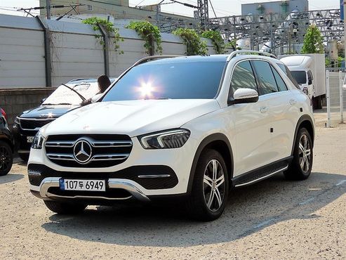 Mercedes-Benz GLE-Class GLE300d 4MATIC — пробег 90 246 км — фото 2 из 5