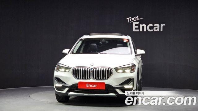 BMW X1 xDrive 20i xLine — пробег 84 099 км — фото 3 из 5