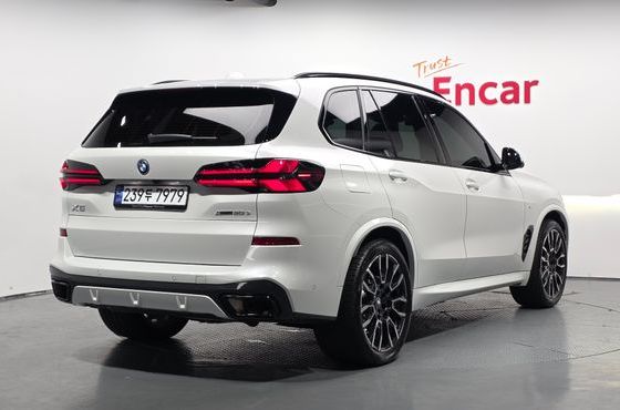 BMW X5 xDrive 50e M Sport — пробег 11 770 км — фото 2 из 5
