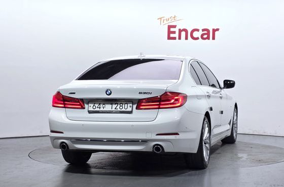 BMW 5-Series 530i xDrive Luxury Plus — пробег 135 145 км — фото 4 из 5