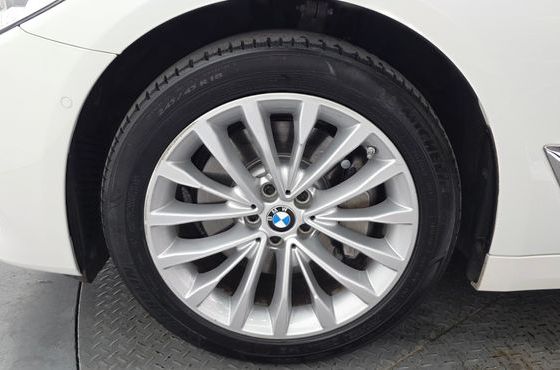 BMW 5-Series 530i xDrive Luxury Plus — пробег 135 145 км — фото 5 из 5