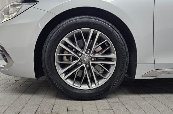 Hyundai Grandeur 2.4 Premium — пробег 33 600 км — фото 5 из 5