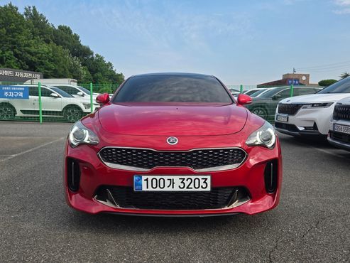 Kia Stinger 2.2 Diesel 2WD Prime — пробег 73 105 км — фото 1 из 5