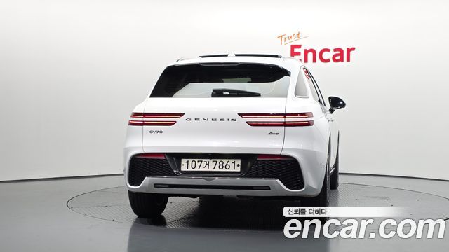 Genesis GV70 из Кореи Encar