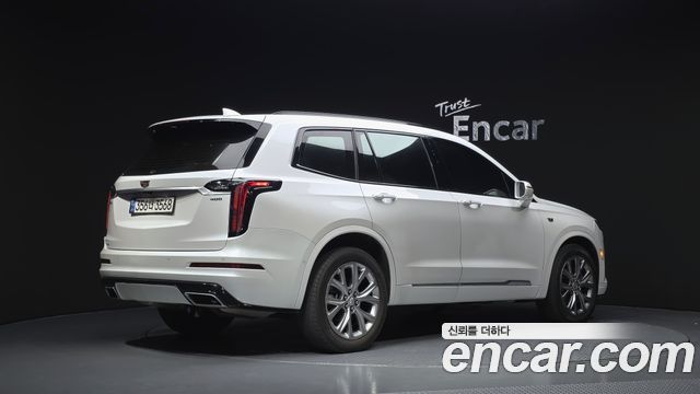 Cadillac XT6 3.6 Sport — пробег 83 830 км — фото 2 из 5