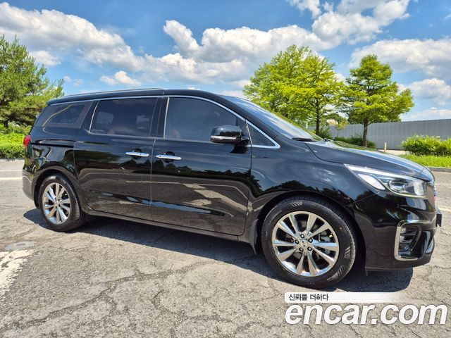 Kia Carnival из Кореи Encar