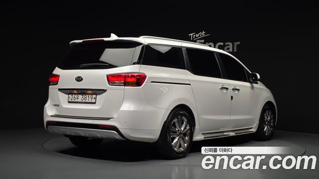 Kia Carnival из Кореи Encar