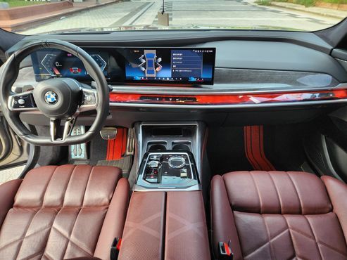 BMW 7-Series 740i sDrive M Sport — пробег 120 000 км — фото 5 из 5