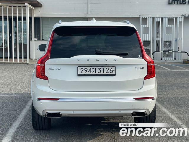 Volvo XC90 T6 Inscription — пробег 66 000 км — фото 4 из 5