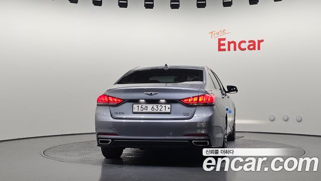 Hyundai Genesis из Кореи Encar