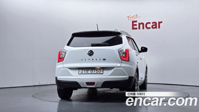 Ssangyong TIBOLI из Кореи Encar