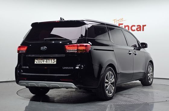 Kia Carnival 7-seater Limousine President — пробег 110 030 км — фото 2 из 5