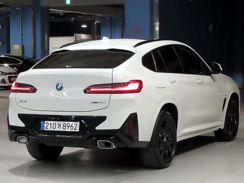 BMW X4 xDrive20i M Sports Pro — пробег 55 359 км — фото 4 из 5