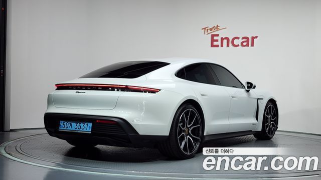 Porsche Taycan из Кореи Encar