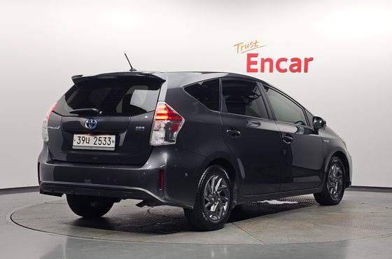 Toyota Prius 1.8 — пробег 38 847 км — фото 2 из 5
