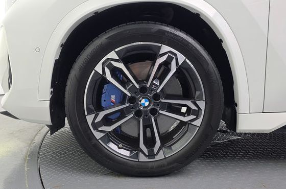 BMW X1 M35i xDrive — пробег 7 196 км — фото 5 из 5