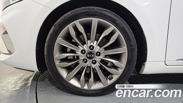 Kia K7 из Кореи Encar