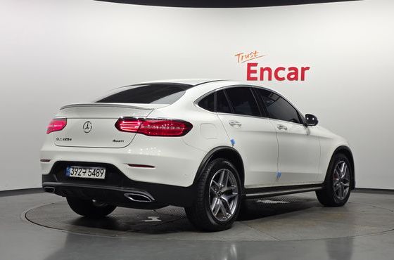 Mercedes-Benz GLC-Class GLC220 d 4MATIC Coupe — пробег 112 328 км — фото 2 из 5