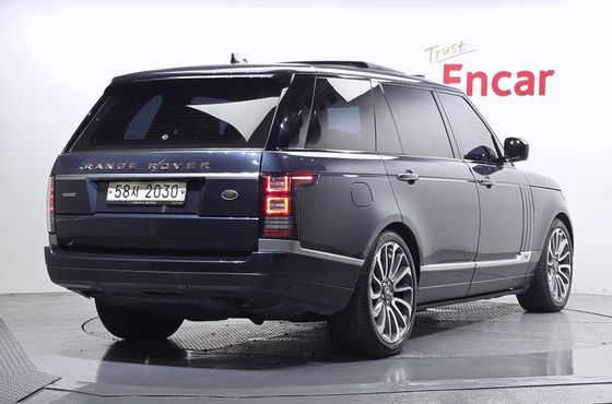 Land Rover Range Rover 4.4 SDV8 AB LWB DIESEL — пробег 104 309 км — фото 2 из 5