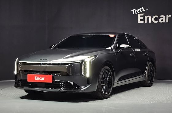 Kia K8 Signature Black — пробег 24 042 км — фото 1 из 5