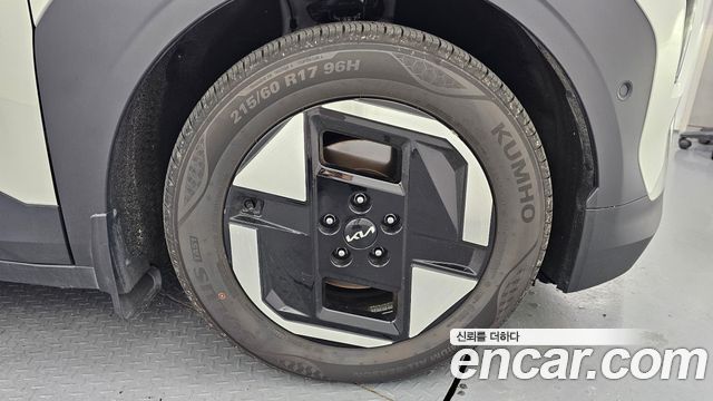 Kia EV3 из Кореи Encar