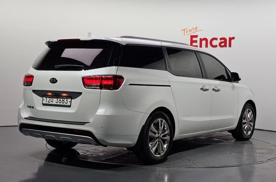 Kia Carnival 9-seater Prestige — пробег 146 028 км — фото 2 из 5