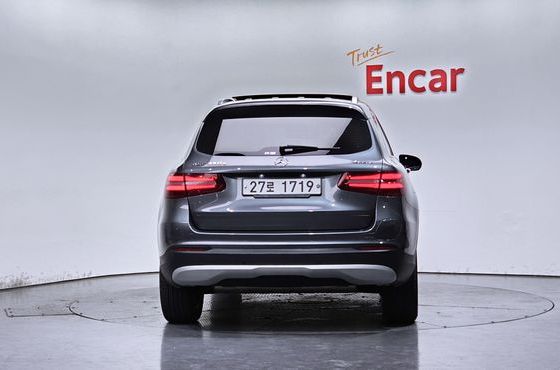 Mercedes-Benz GLC-Class GLC350e 4MATIC Premium — пробег 125 375 км — фото 4 из 5