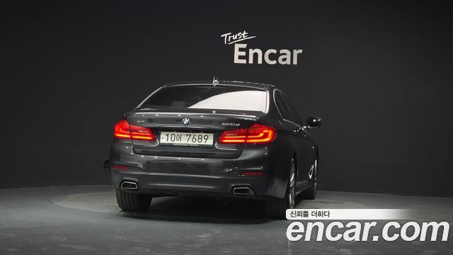 BMW 5-Series 520d xDrive M Sport Package Plus — пробег 141 208 км — фото 4 из 5