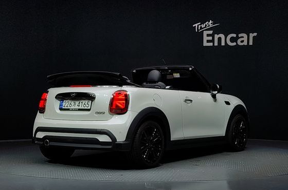 Mini Cooper Convertible Classic Third Generation — пробег 10 831 км — фото 2 из 5