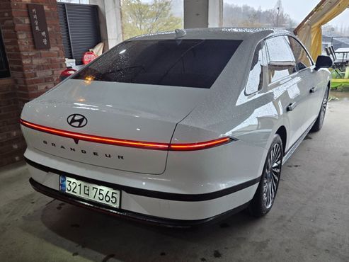 Hyundai Grandeur 2,5 Gasoline 2WD Honors — пробег 1 550 км — фото 3 из 5
