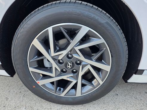 Hyundai Grandeur Premium — пробег 950 км — фото 5 из 5