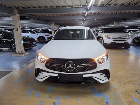 Mercedes-Benz GLC-Class GLC300 4MATIC Coupe — пробег 15 км — фото 2 из 5