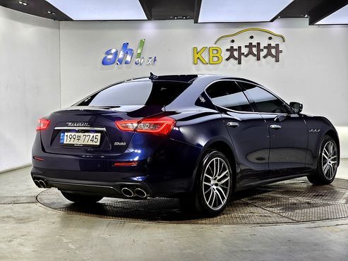 Maserati Ghibli 3.0 Diesel 3rd — пробег 114 800 км — фото 4 из 5