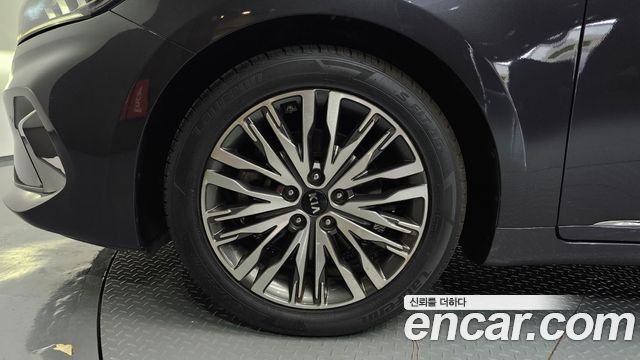Kia K7 из Кореи Encar