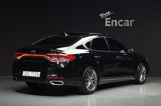 Hyundai Grandeur 2.4 Premium Special — пробег 101 373 км — фото 2 из 5