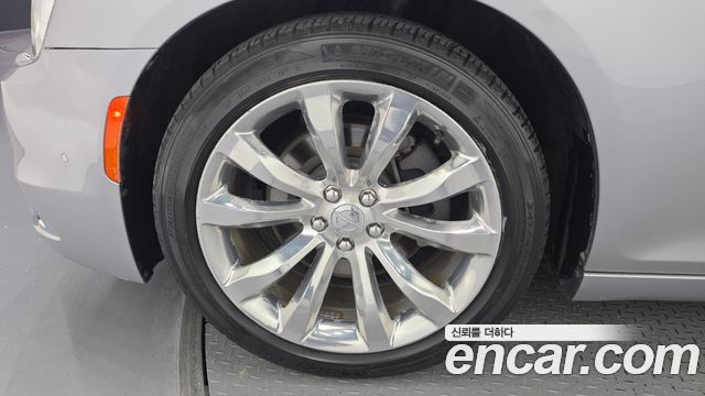 Chrysler 300C из Кореи Encar