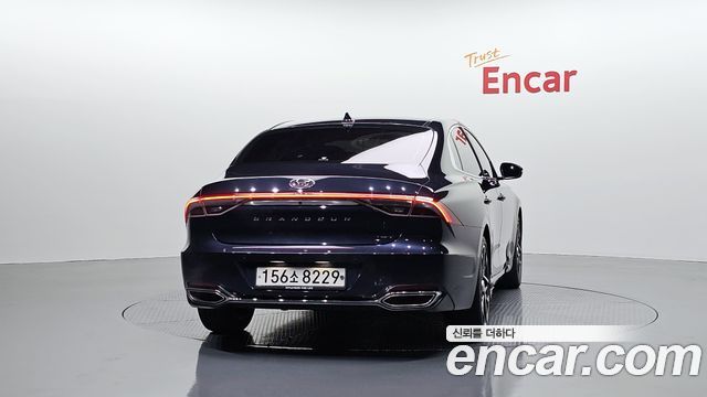 Hyundai Grandeur из Кореи Encar