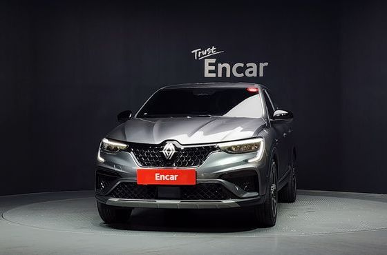 Renault (Samsung) Arkana 1.6 GTe Iconic — пробег 890 км — фото 3 из 5