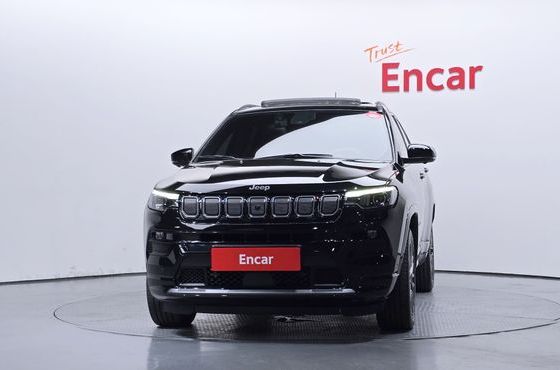 Jeep Compass S 2.4 AWD — пробег 39 500 км — фото 3 из 5