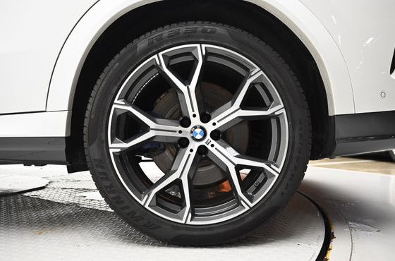 BMW X6 xDrive40i M Sport — пробег 93 943 км — фото 5 из 5