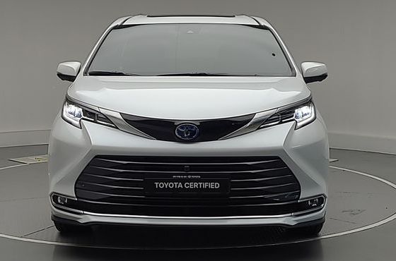 Toyota Sienna 2.5 Hybrid 2WD — пробег 2 021 км — фото 3 из 5