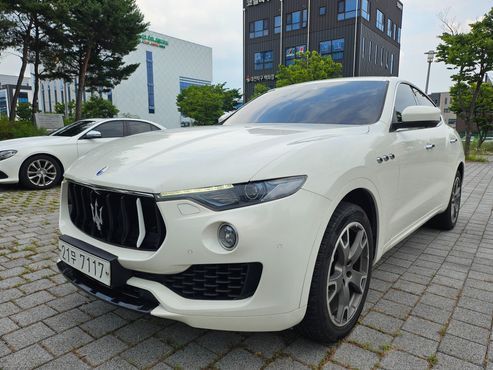 Maserati Levante 3.0 Diesel AWD Premium — пробег 207 863 км — фото 2 из 5