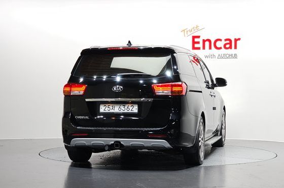 Kia Carnival 9-seater Prestige — пробег 139 992 км — фото 4 из 5