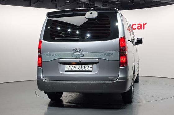 Hyundai Starex 4WD 12-Seater Wagon Modern Special — пробег 138 020 км — фото 4 из 5