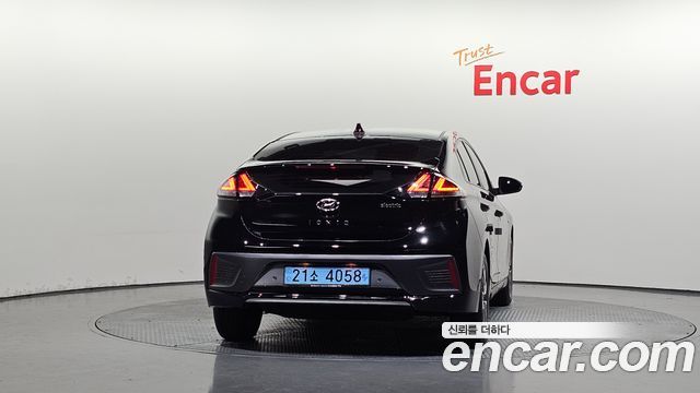 Hyundai Ioniq из Кореи Encar