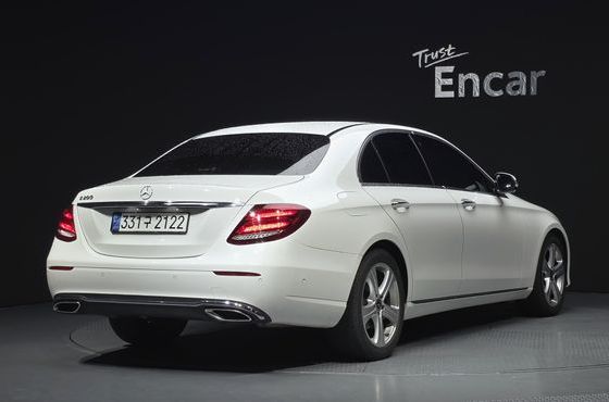 Mercedes-Benz E-Class E200 Avantgarde — пробег 55 865 км — фото 2 из 5