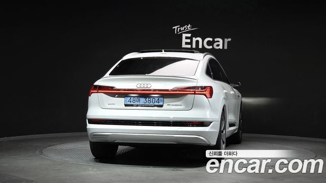Audi e-tron из Кореи Encar